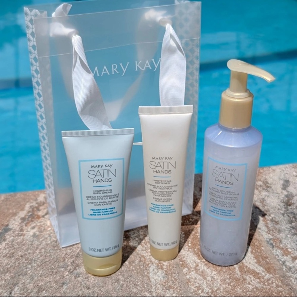 Mary Kay Satin Hands set 
Fragrance-Free Mothers Day sale
